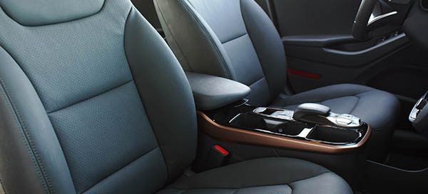 Hyundai Ioniq Alba eco-leather Zwart Voorstoel